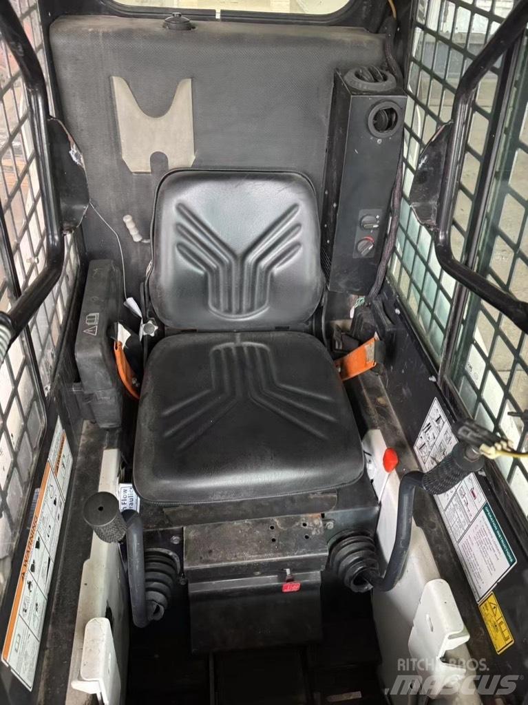 Bobcat S 70 Mini incarcator