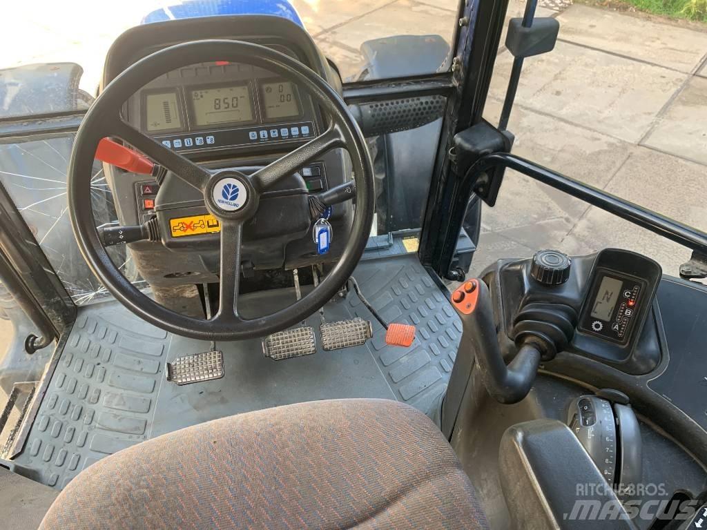 New Holland TM 125 Tractoare