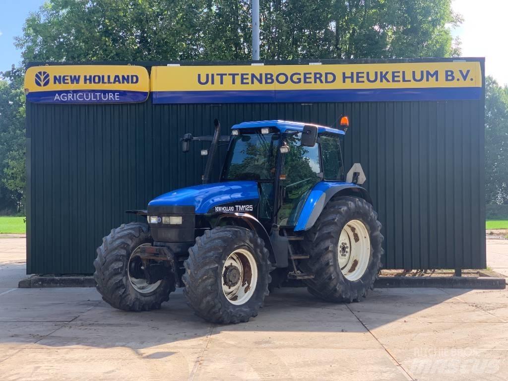 New Holland TM 125 Tractoare