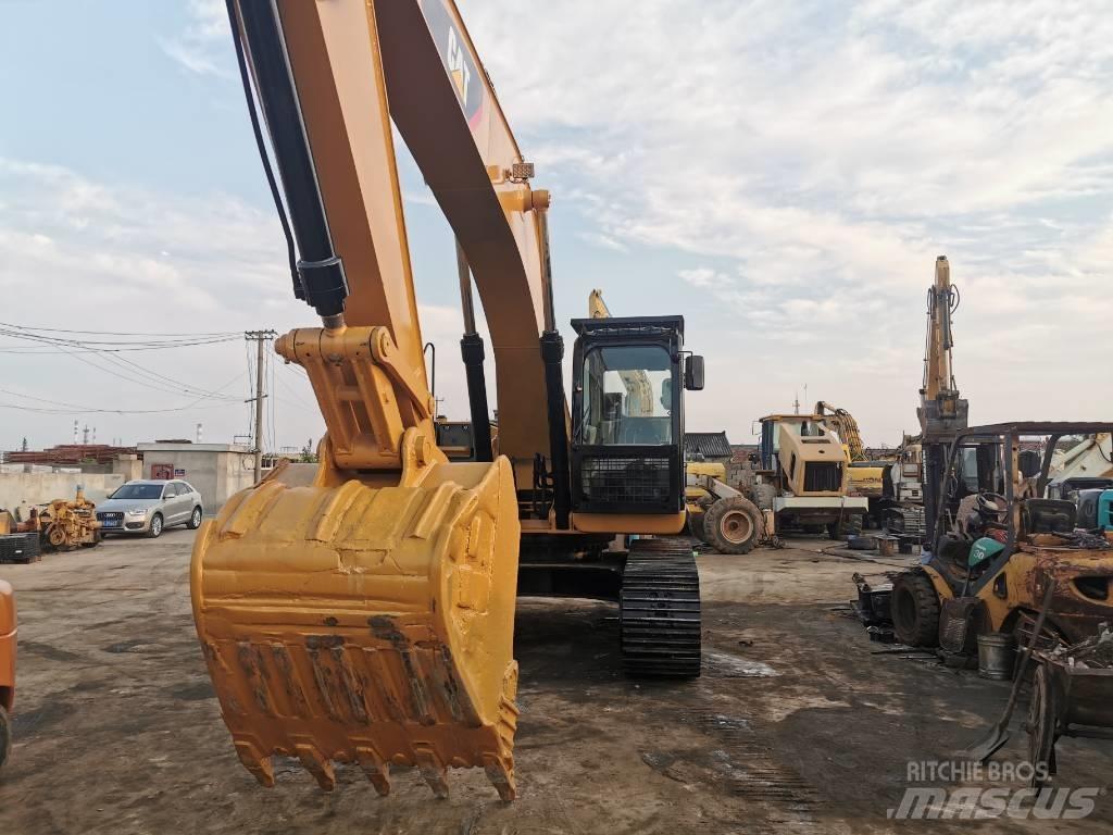 CAT 330DL Excavatoare pe șenile

