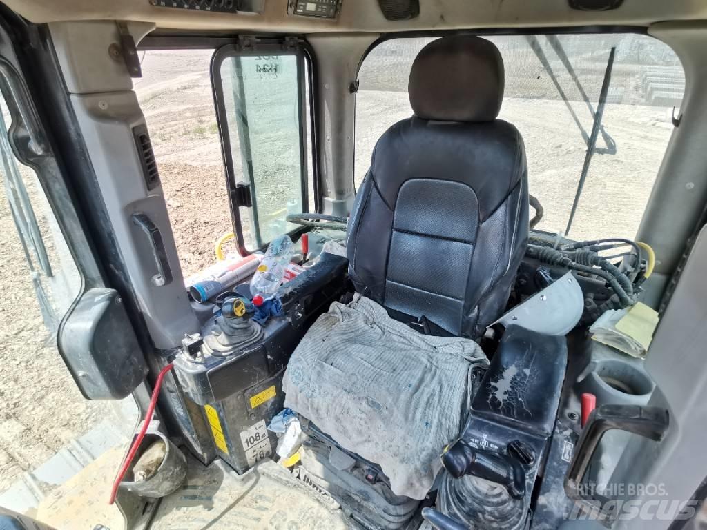 Komatsu D 65 PX-17 Buldozere pe senile