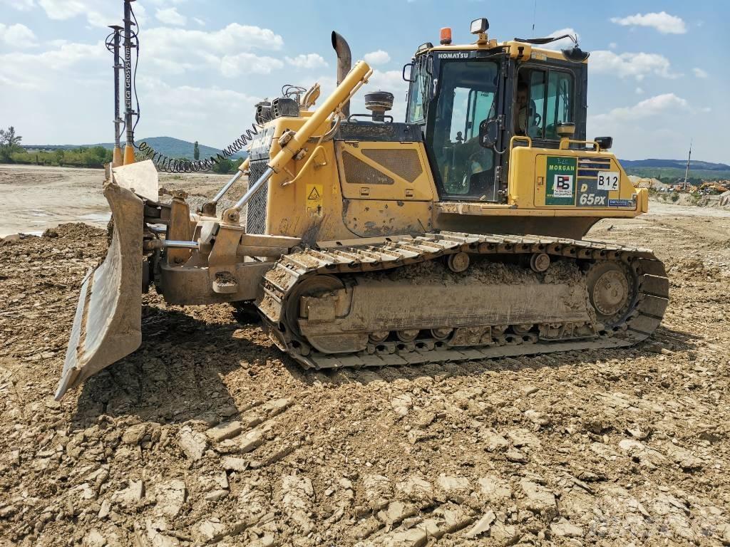 Komatsu D 65 PX-17 Buldozere pe senile