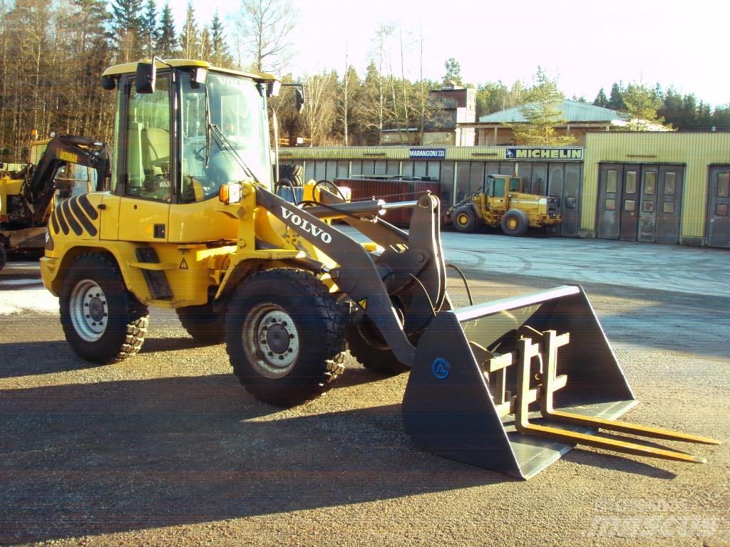 Volvo L 30 Incarcator pe pneuri