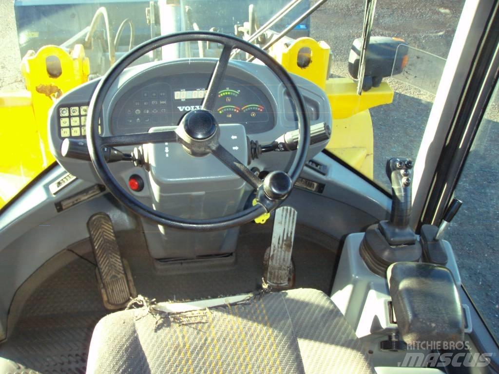 Volvo L 30 Incarcator pe pneuri