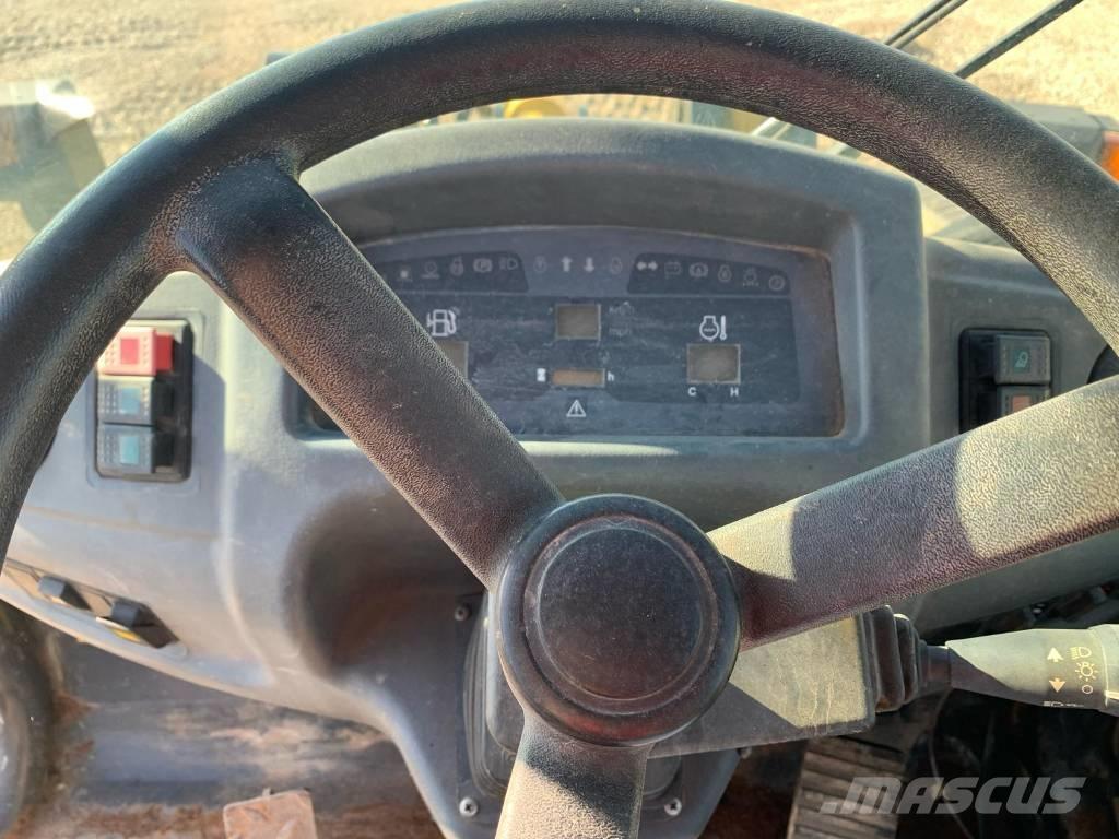Komatsu WA 90-6 Incarcator pe pneuri