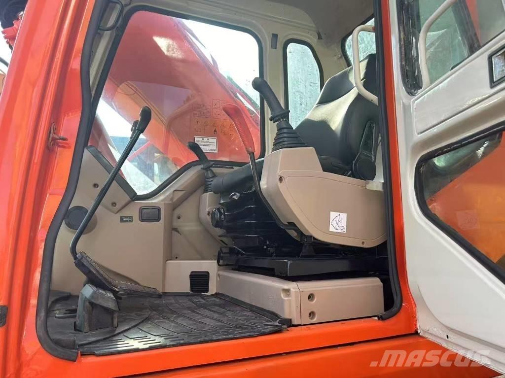 Doosan DH 225 LC-7 Excavatoare pe șenile
