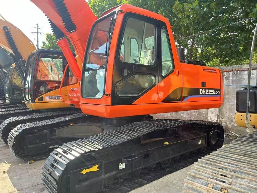 Doosan DH 225 LC-7 Excavatoare pe șenile
