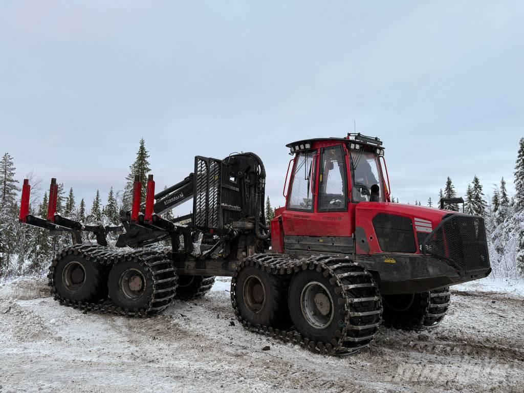 Komatsu 895 Transportoare