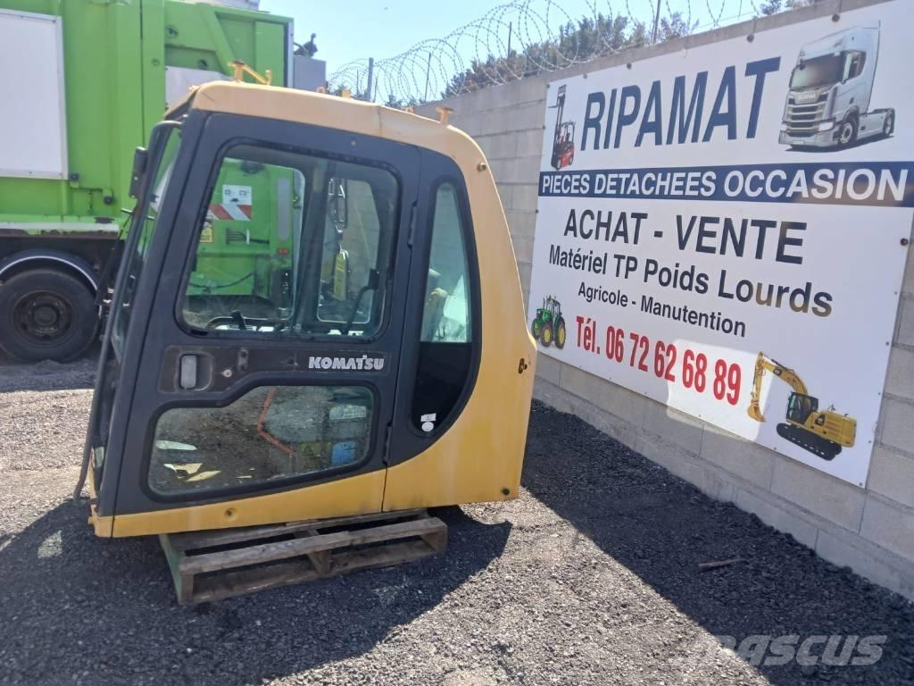 Komatsu PC 210 Cabine si interior