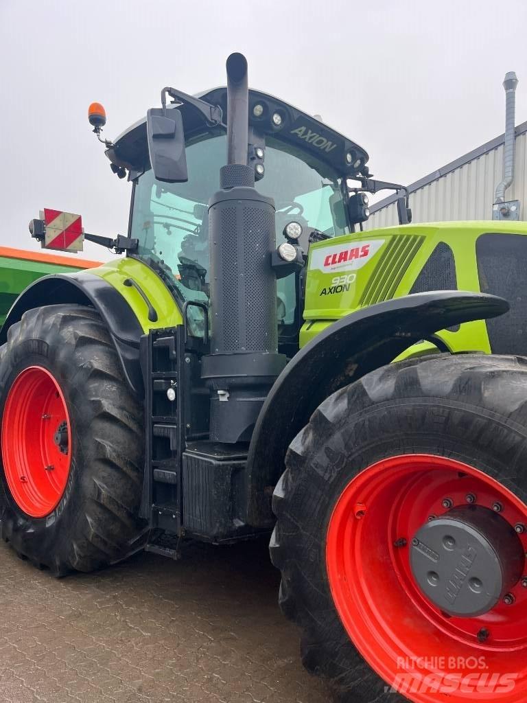 CLAAS Axion 930 Tractoare