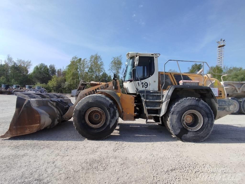 Liebherr L 576 Incarcator pe pneuri