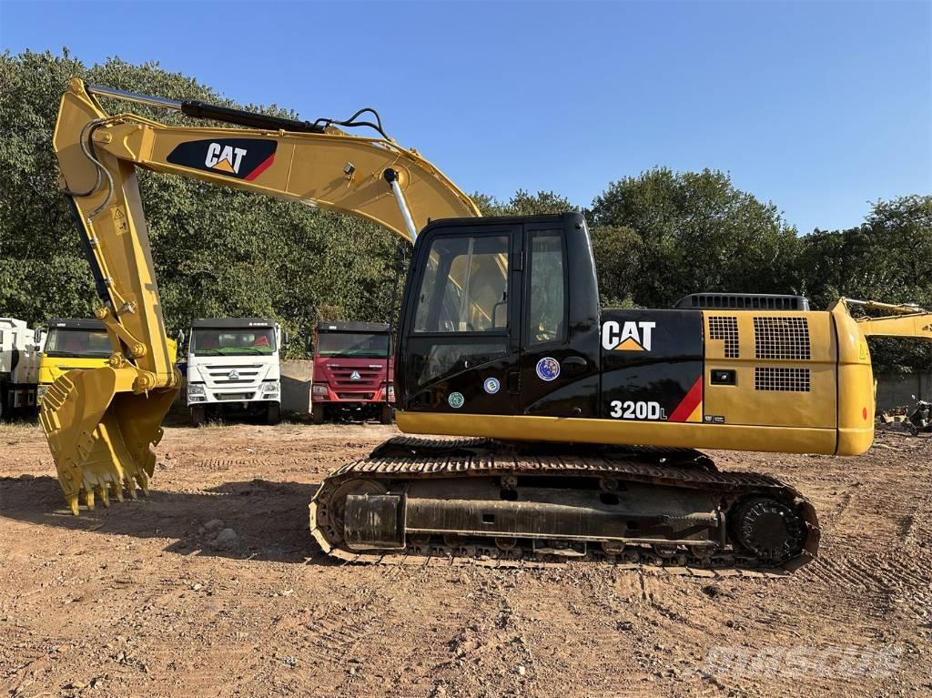 CAT 320D Excavatoare pe șenile
