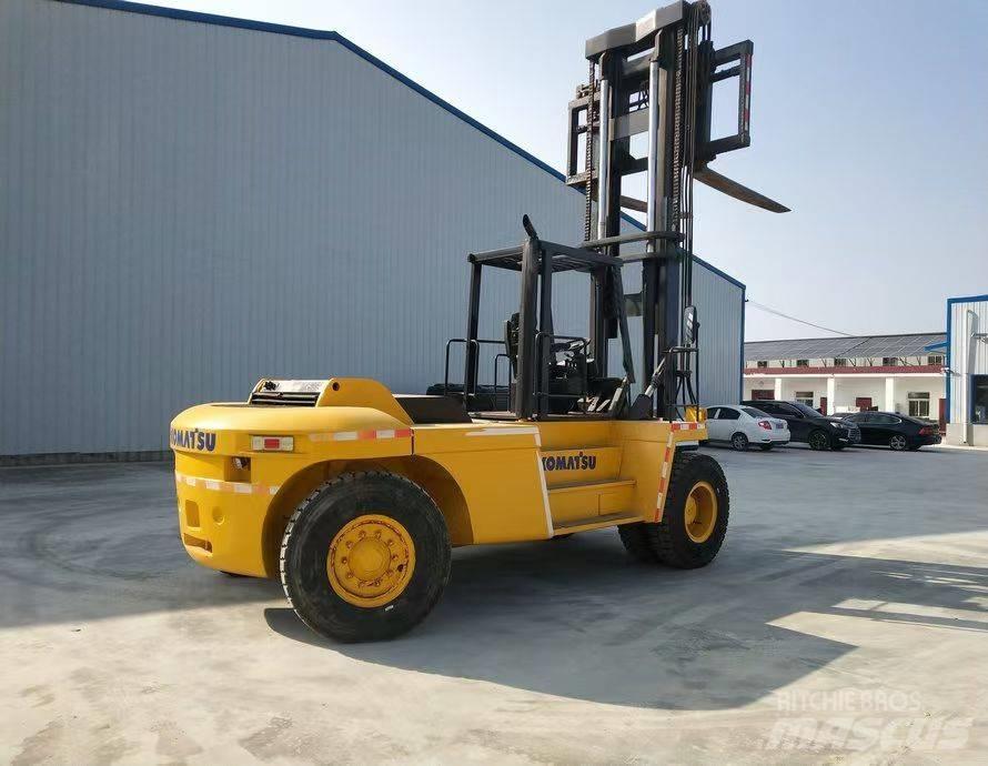 Komatsu FD 200 Stivuitor diesel