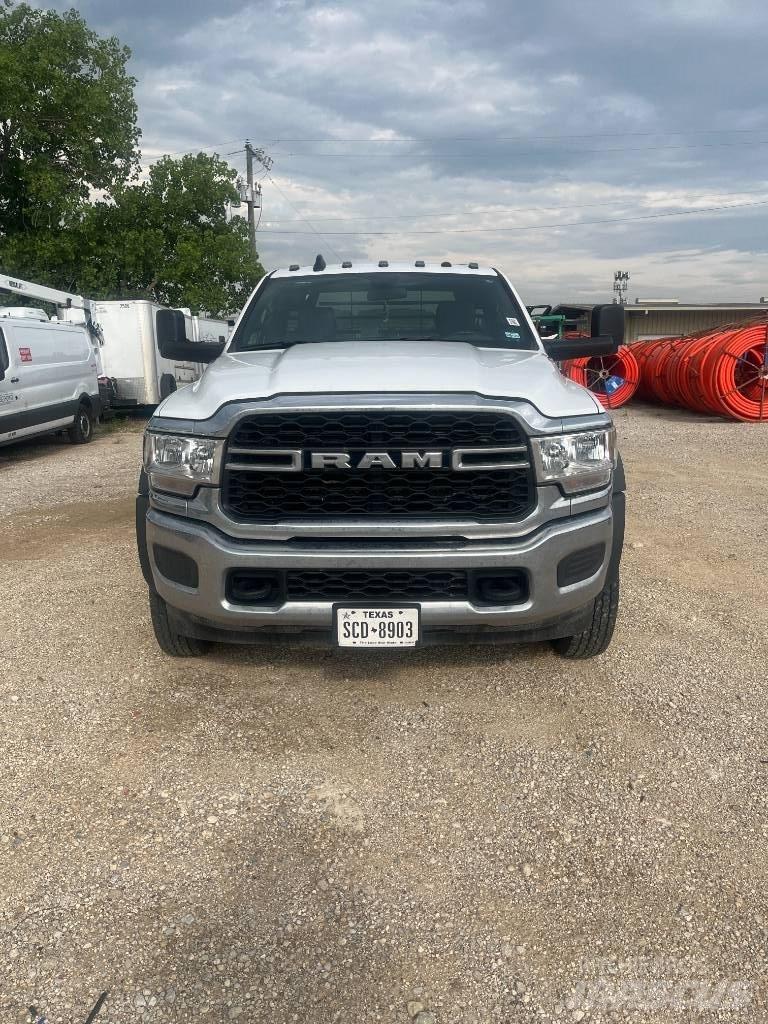 RAM 5500 Camioane platforma/prelata