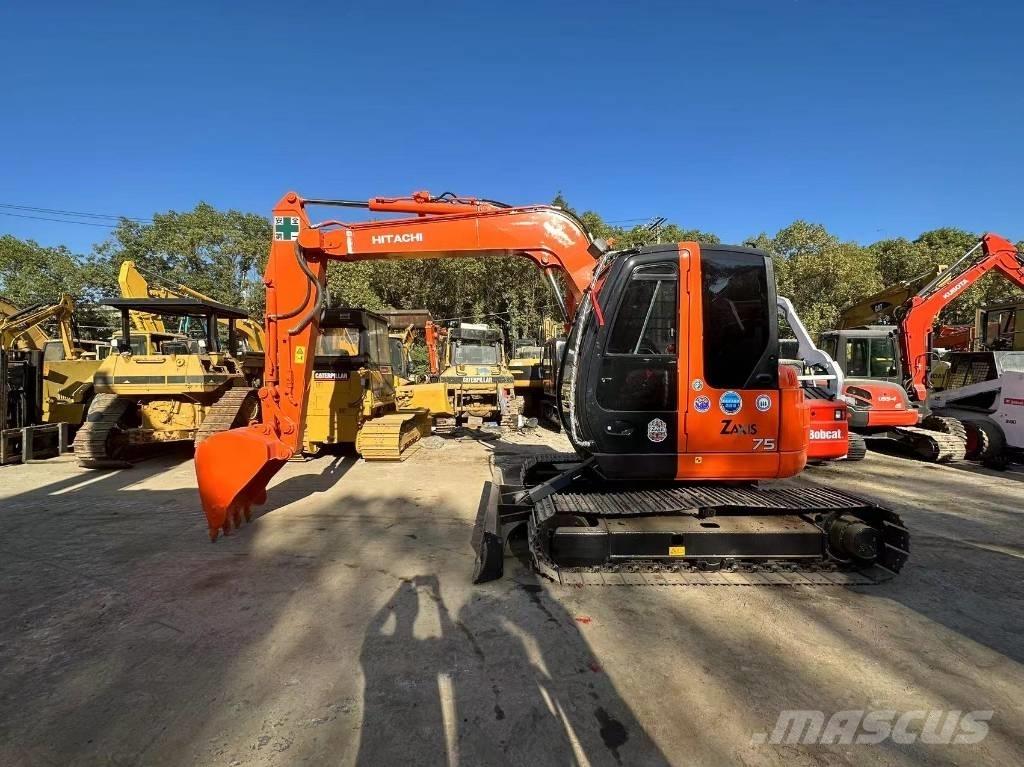 Hitachi ZX 75 Excavatoare pe șenile
