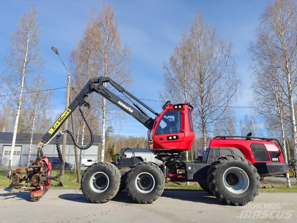 Komatsu 951 Combine forestiere