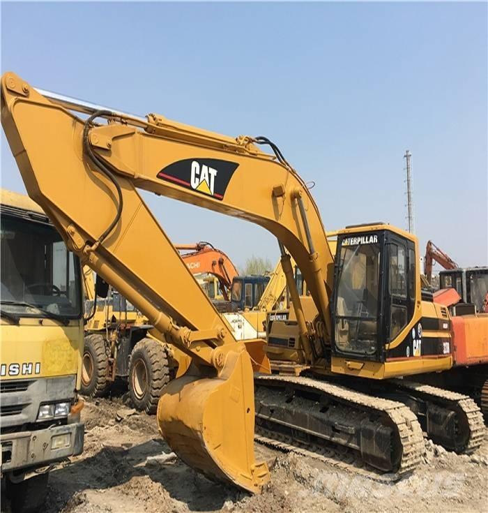 CAT 320 B Excavatoare pe șenile
