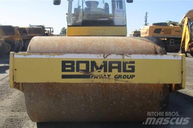 Bomag B213DH-4 Cilindri compactori micsti