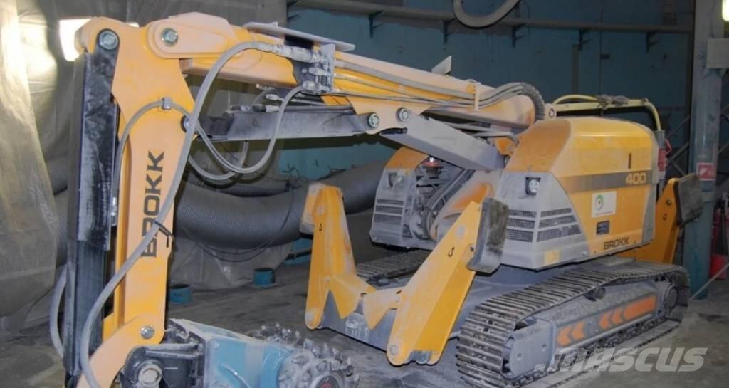 Brokk 400 Excavatoare de demolare