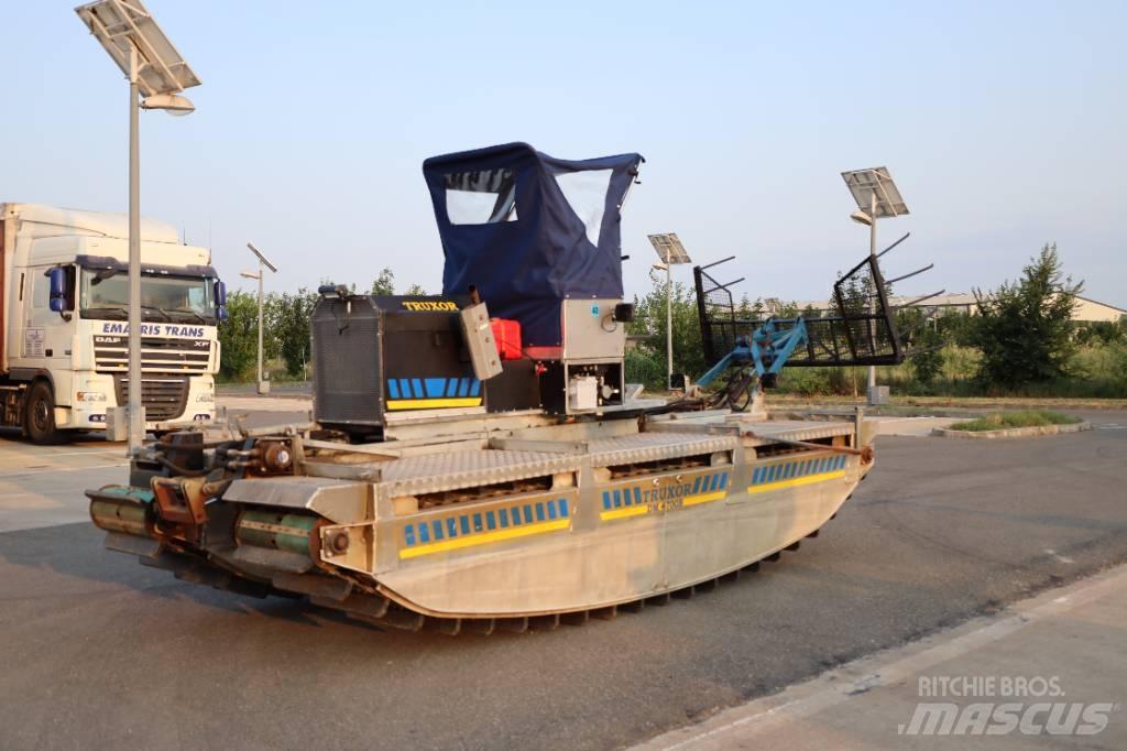 Truxor 4700 Masini de tuns