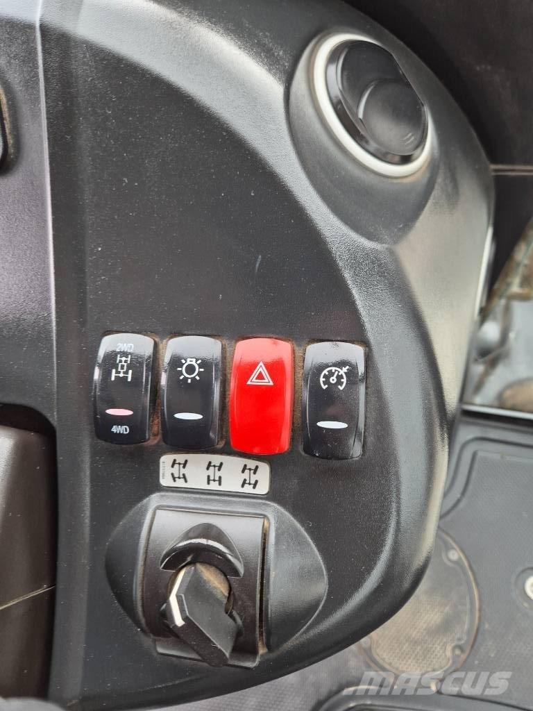 JCB 4CX Buldoexcavatoare