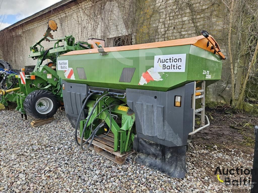 Amazone ZA-TS 3200 Împrastierea mineralelor