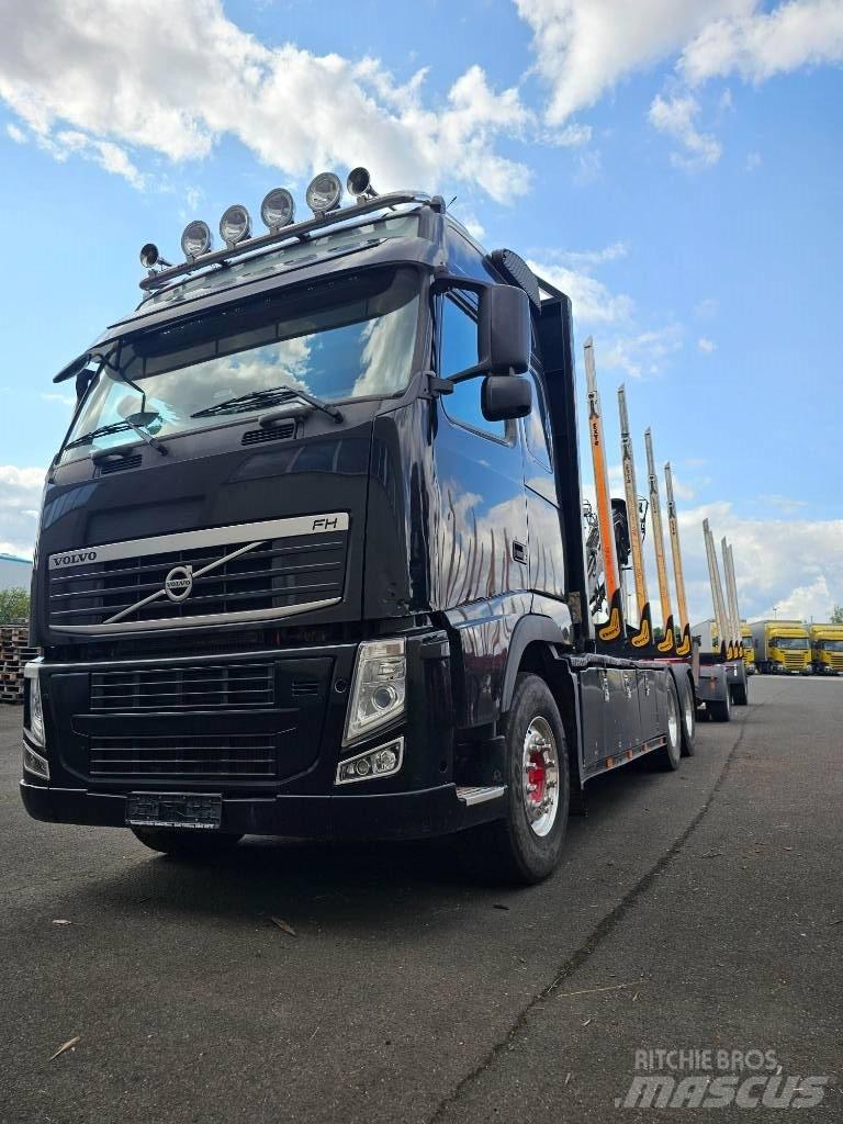 Volvo FM/FH-6X4R Camion pentru lemne