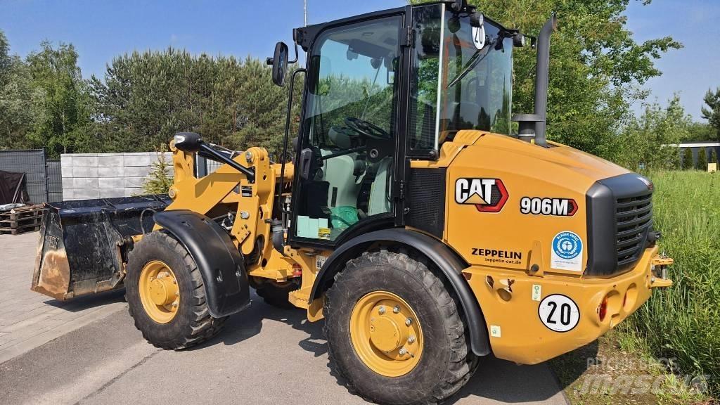 CAT 906M Incarcator pe pneuri
