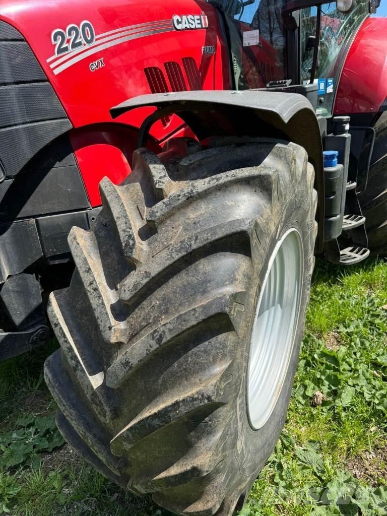 Case IH Puma 220 Tractoare