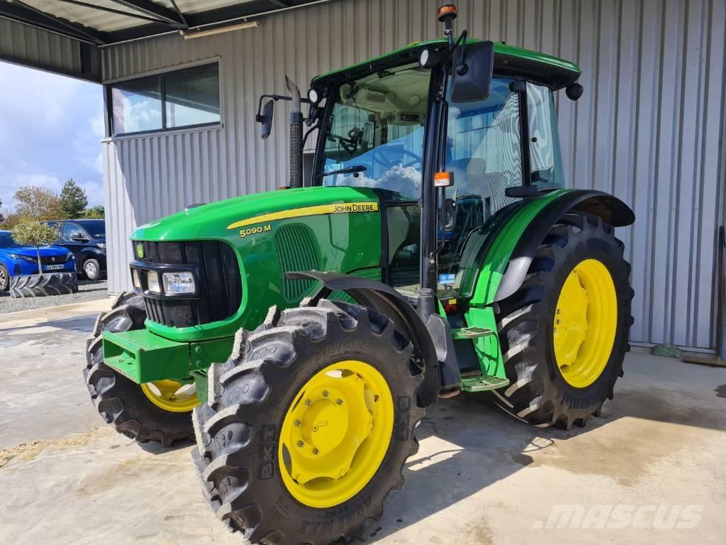 John Deere 5090 M Tractoare