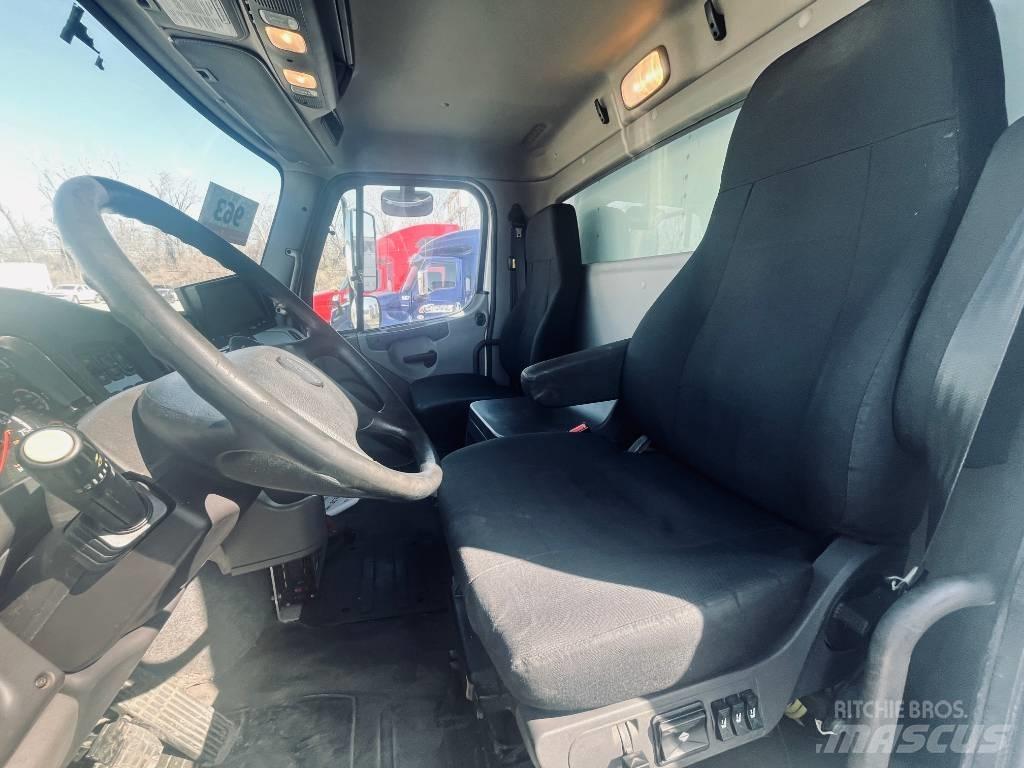 Freightliner M 106 Autocamioane