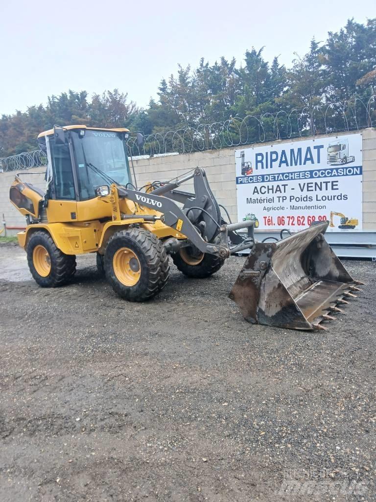 Volvo L 30 G Incarcator pe pneuri