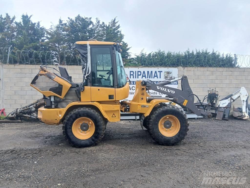 Volvo L 30 G Incarcator pe pneuri