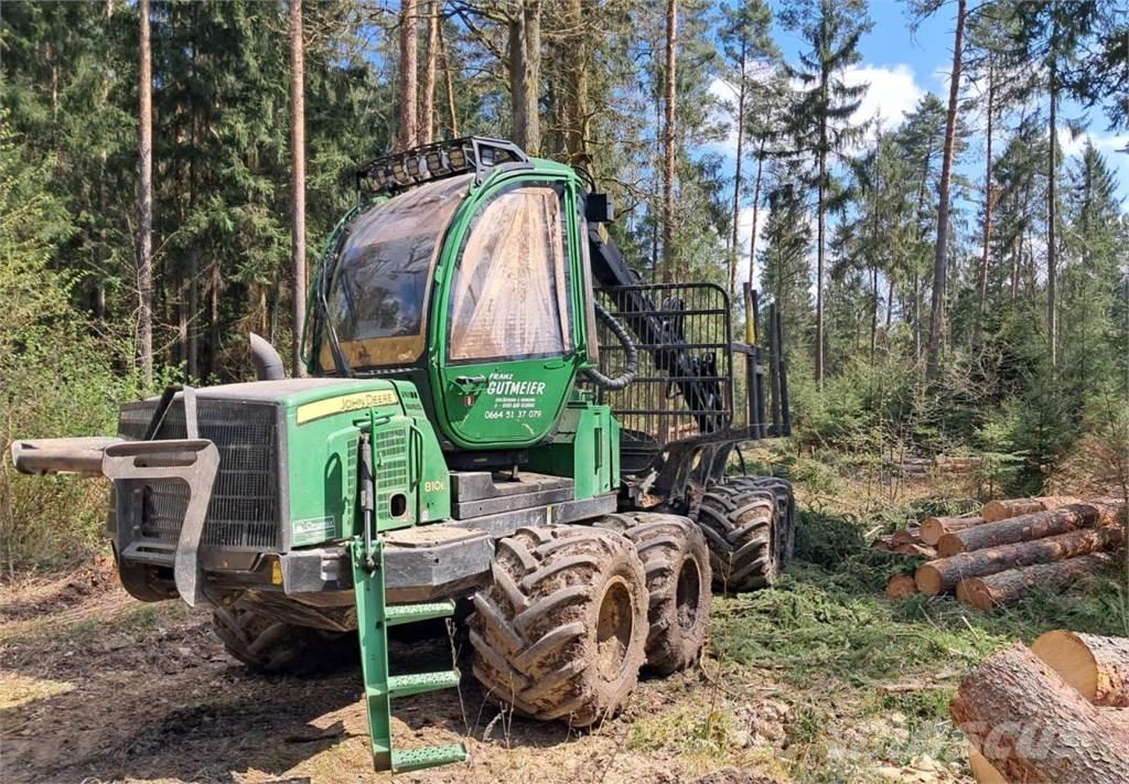 John Deere 810 E Transportoare