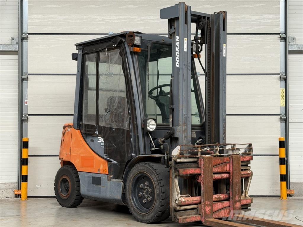 Doosan D30S-5 Stivuitor diesel