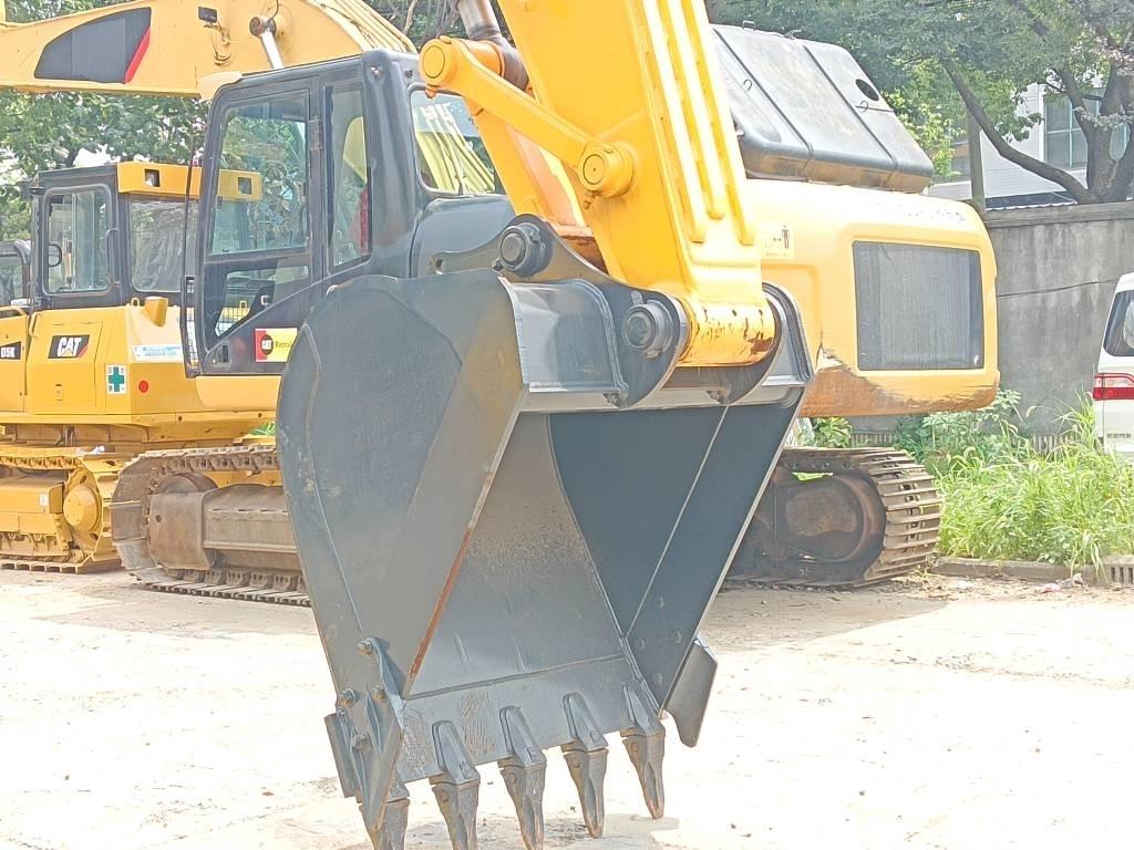 Hyundai R220LC-9S Excavatoare pe șenile
