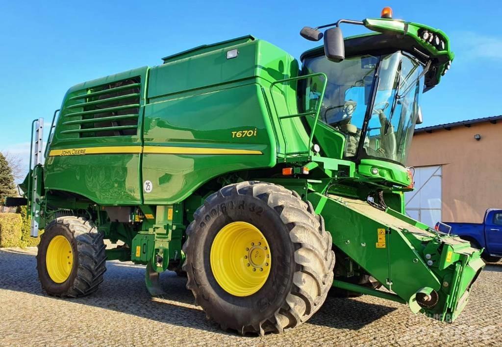 John Deere T670 Combine de secerat