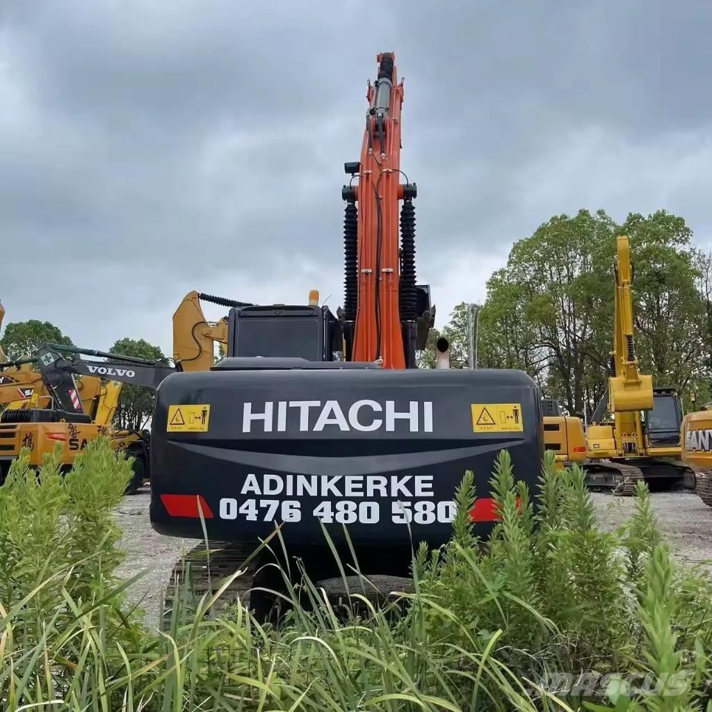 Hitachi ZX 200 Excavatoare pe șenile
