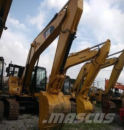 CAT 325 D Excavatoare pe șenile
