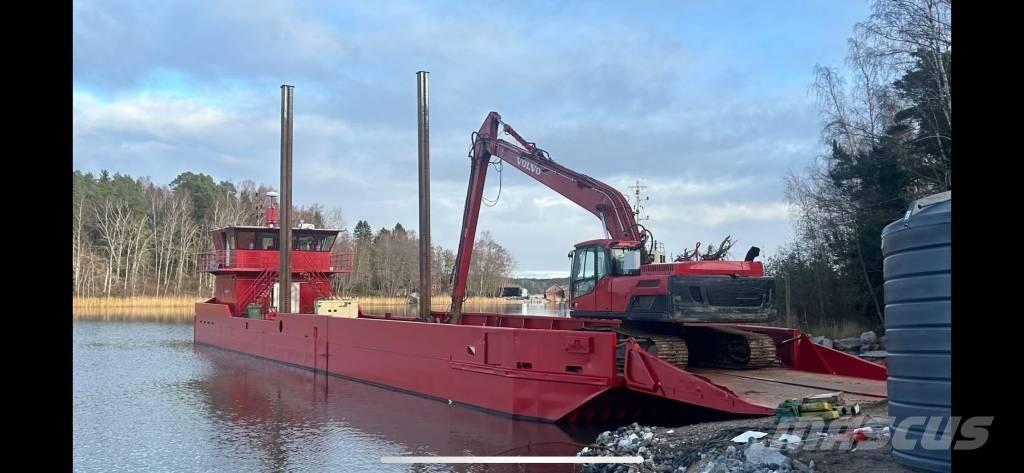  Cargo Ship Ganador Barje si pontoane