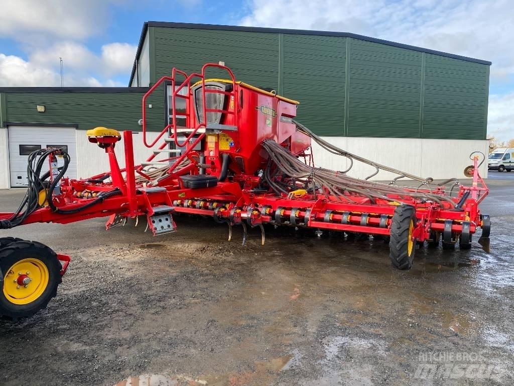 Väderstad Rapid800 Perforatoare