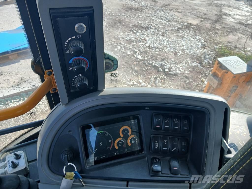 JCB 4 CX Buldoexcavatoare
