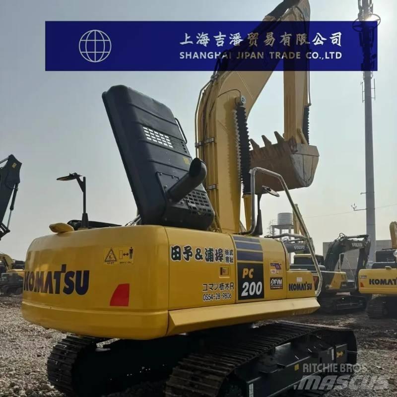 Komatsu PC 200 Excavatoare pe șenile
