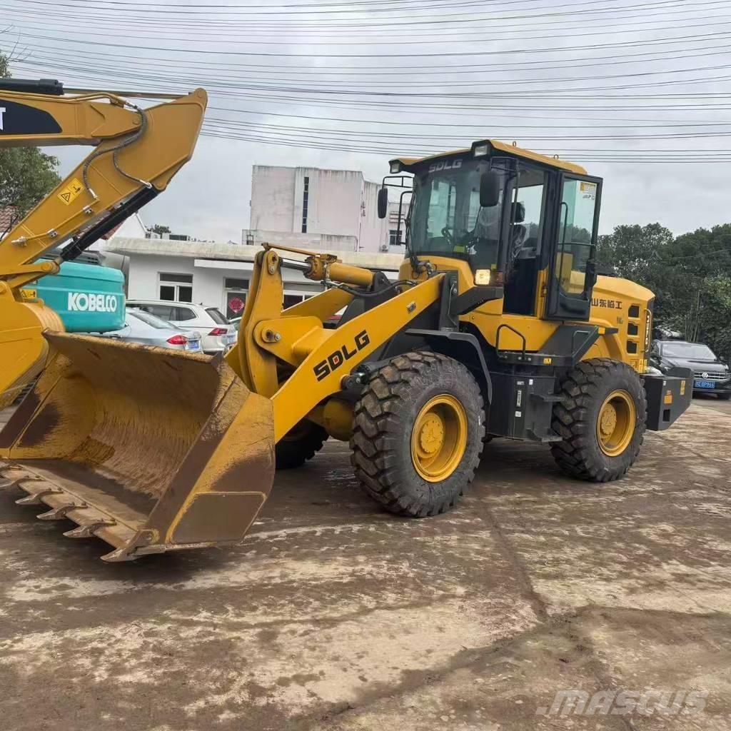 SDLG L 936 H Incarcator pe pneuri