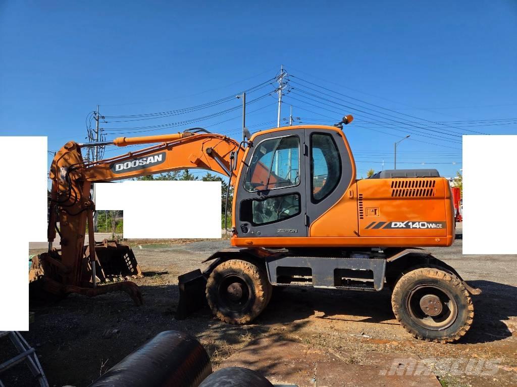 Doosan DX140WACE Excavatoare cu roti