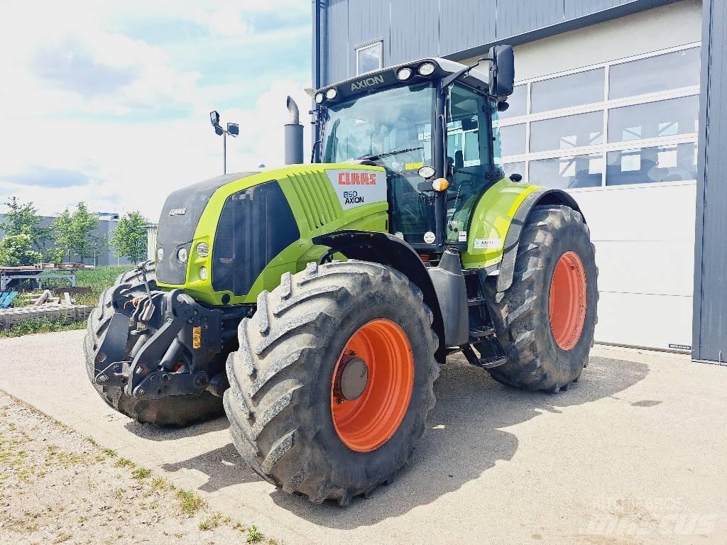 CLAAS Axion 850 Tractoare