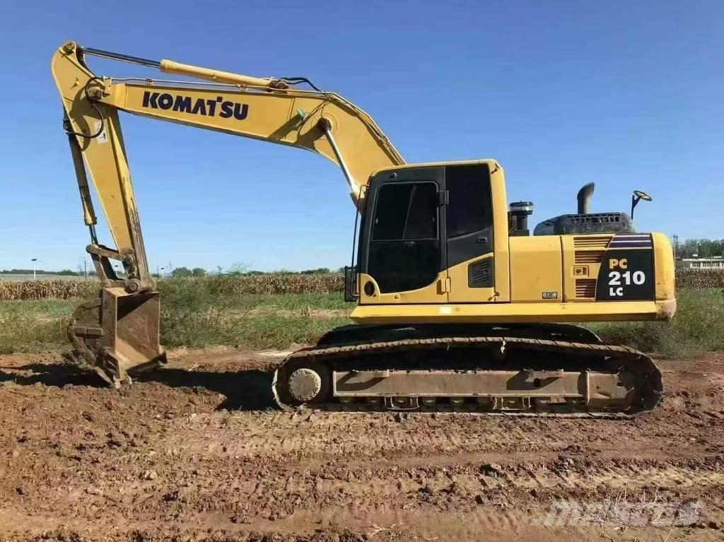 Komatsu PC 210 Excavatoare pe șenile
