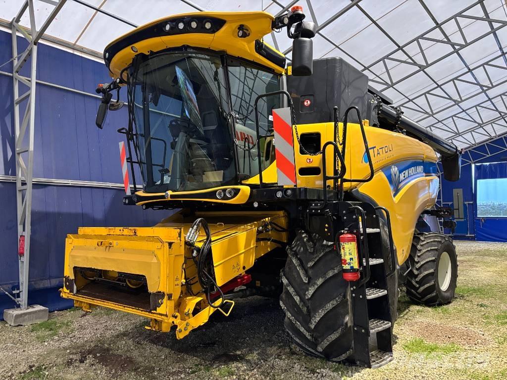 New Holland CX 8.90 Combine de secerat