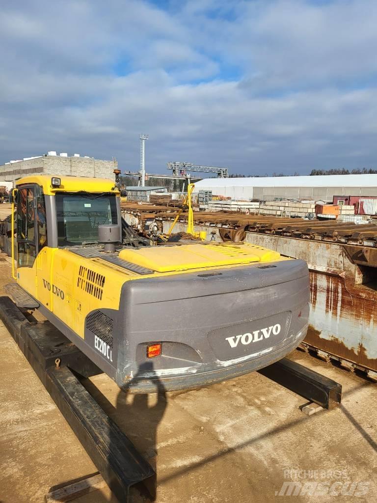 Volvo 210CLR Excavator amfibiu