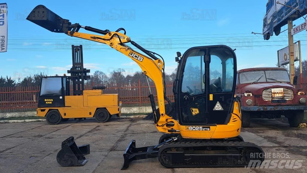 JCB 8025 ZTS Mini excavatoare < 7t